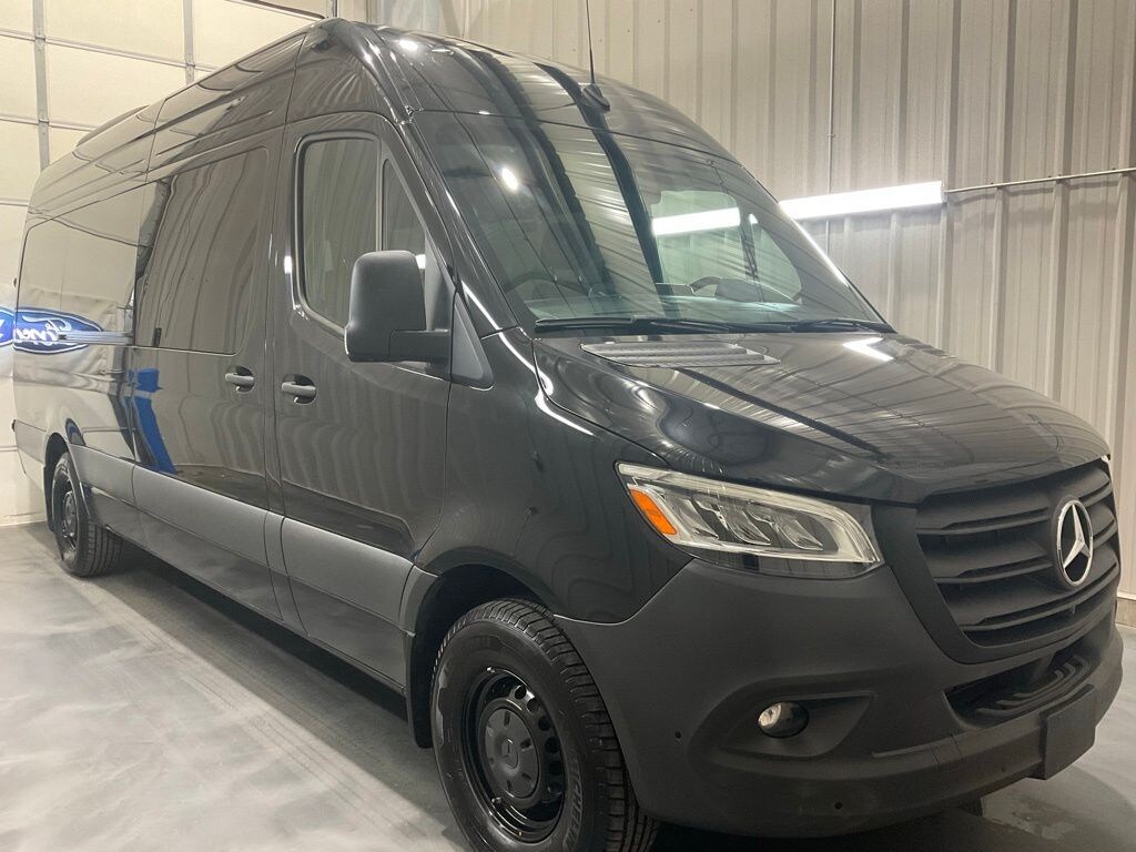 Used 2024 Mercedes-Benz Sprinter 2500 Passenger 170 WB High Roof Minivan/Van