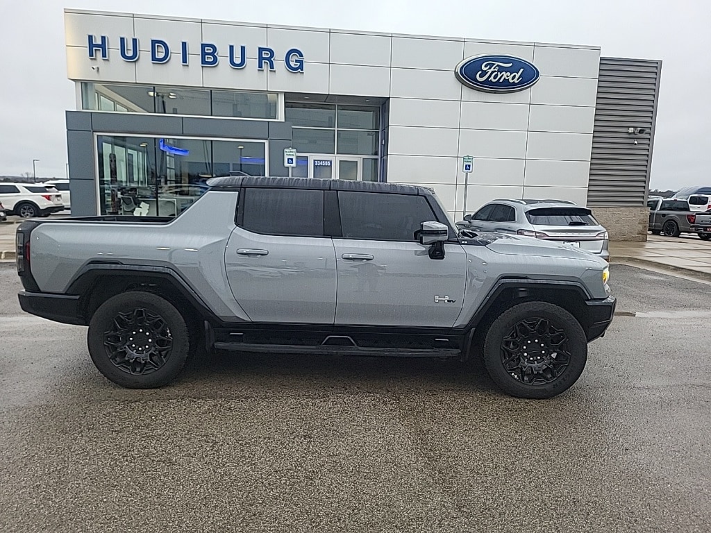 Used 2025 GMC HUMMER EV 2X with VIN 1GT40BDD1SU111257 for sale in Wellston, OK