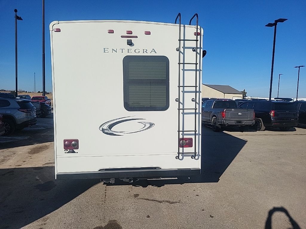 Used 2019 Ford E-450SD Base Cab/Chassis