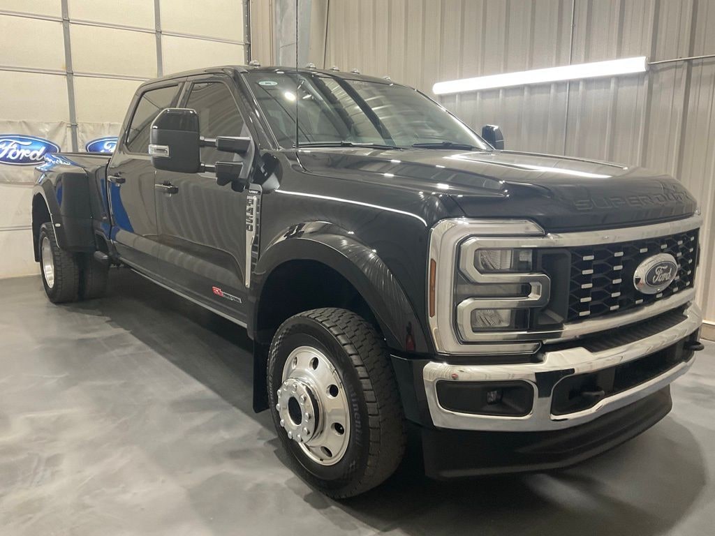Used 2024 Ford F-450SD Lariat DRW Truck
