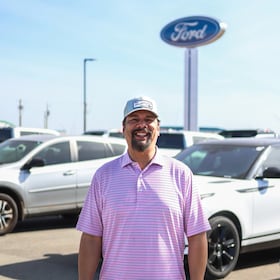 Staff member Eddie Morris from ID_a57abfb687e4