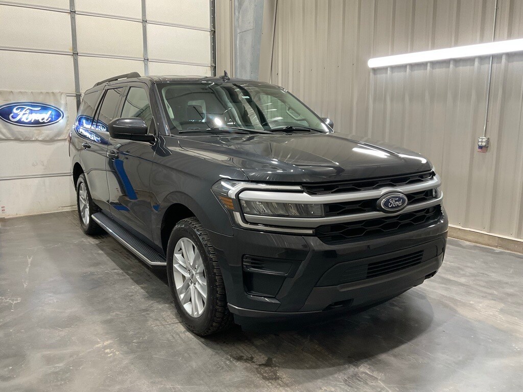 Used 2022 Ford Expedition XLT SUV