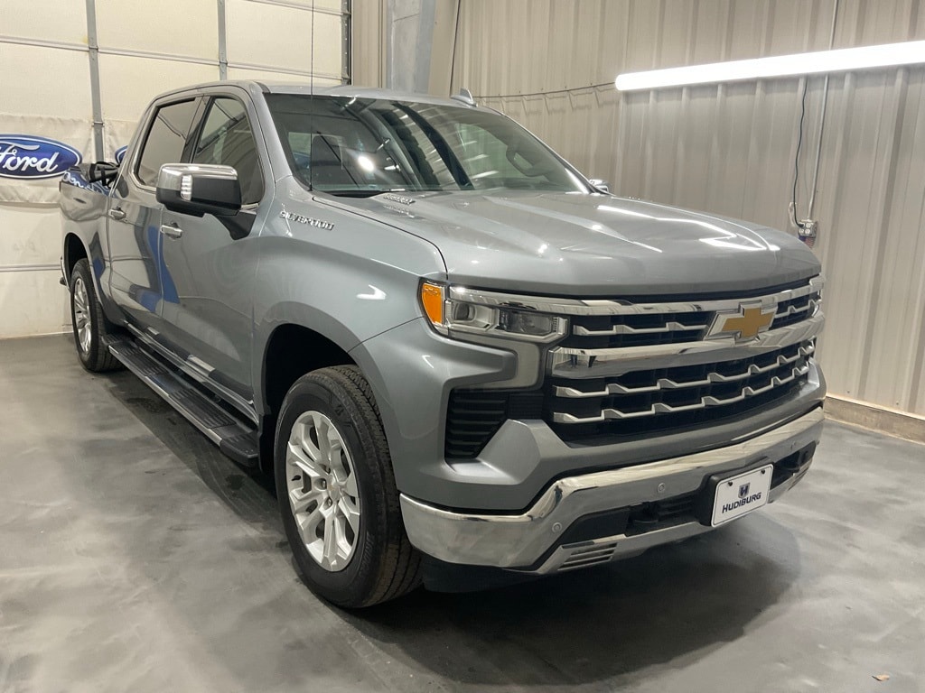 2023 Chevrolet Silverado 1500 LTZ's photo
