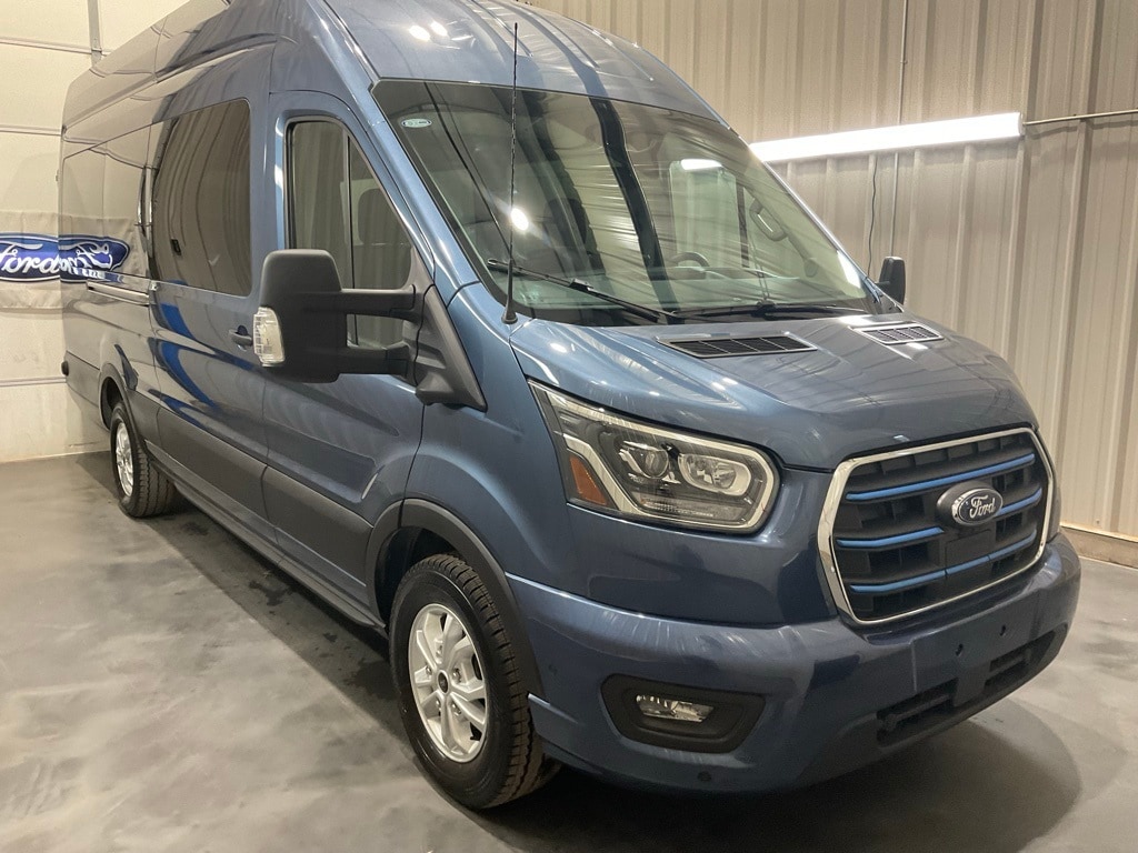 2024 Ford E-Transit Cargo Van Base's photo