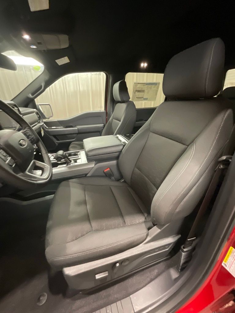 2025 Ford F-150 XLT - Photo 10