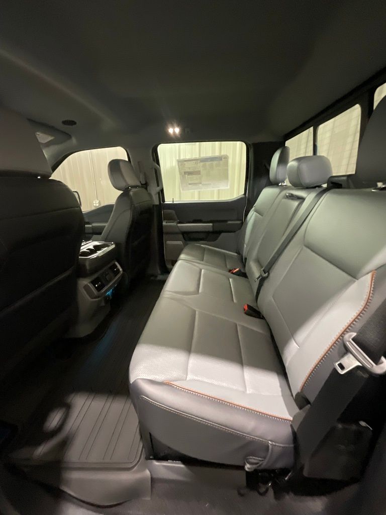 2025 Ford F-150 Lariat - Photo 10
