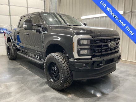 2024 Ford F-250SD Lariat Black Appearance Package Truck