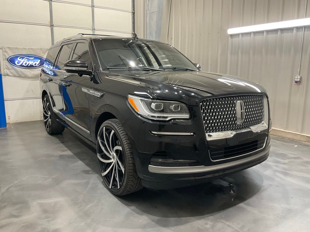 2023 Lincoln Navigator Reserve 4WD's photo