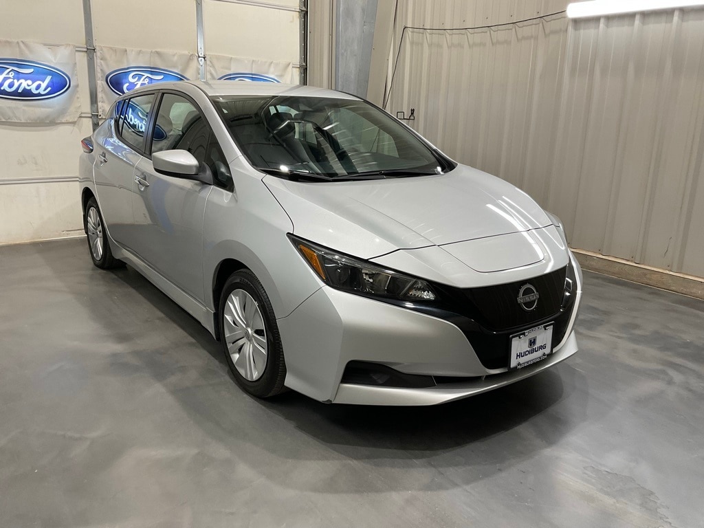 2025 Nissan Leaf
