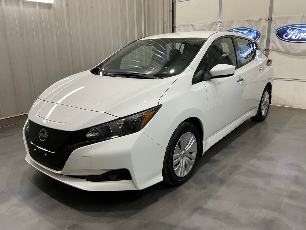 Used 2025 Nissan Leaf S Hatchback
