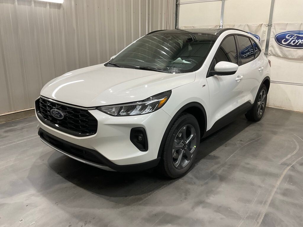 New 2026 Ford Escape Hybrid ST-Line Select SUV