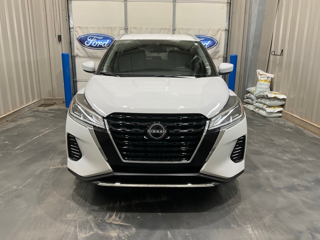 Used 2024 Nissan Kicks SV with VIN 3N1CP5CV6RL577504 for sale in Wellston, OK