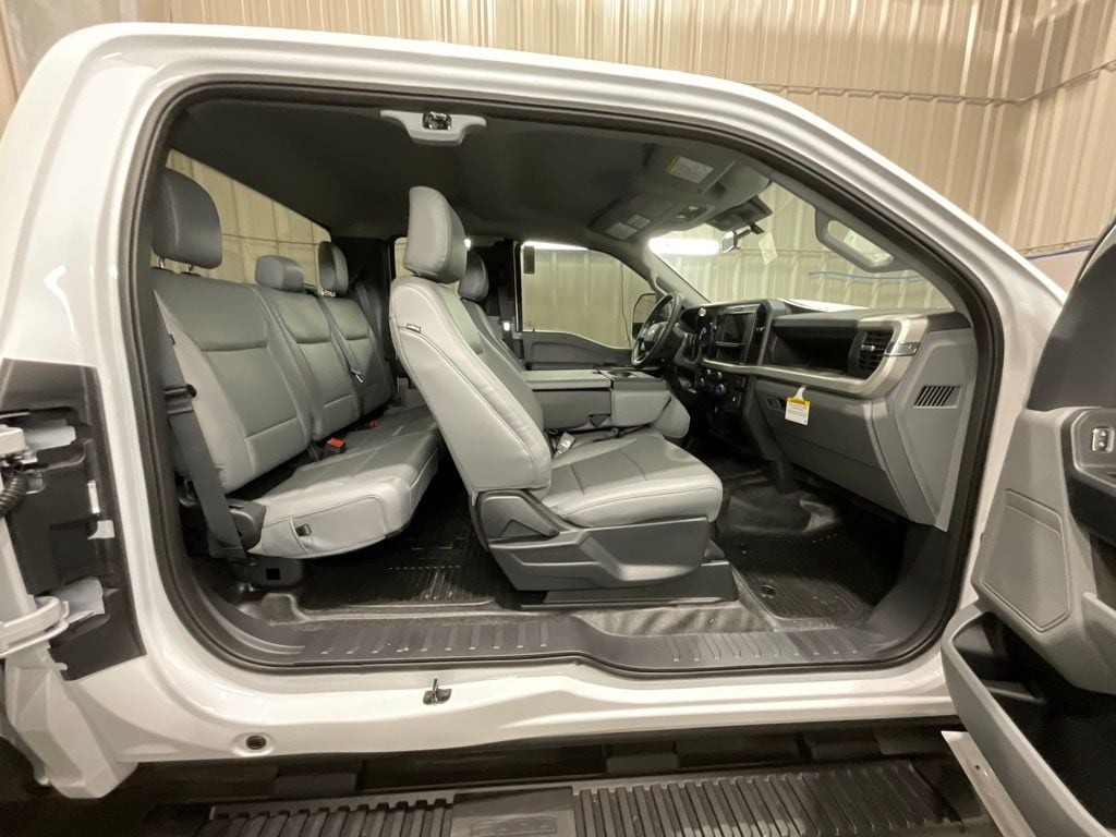 2026 Ford F-350 Super Duty XL - Photo 13