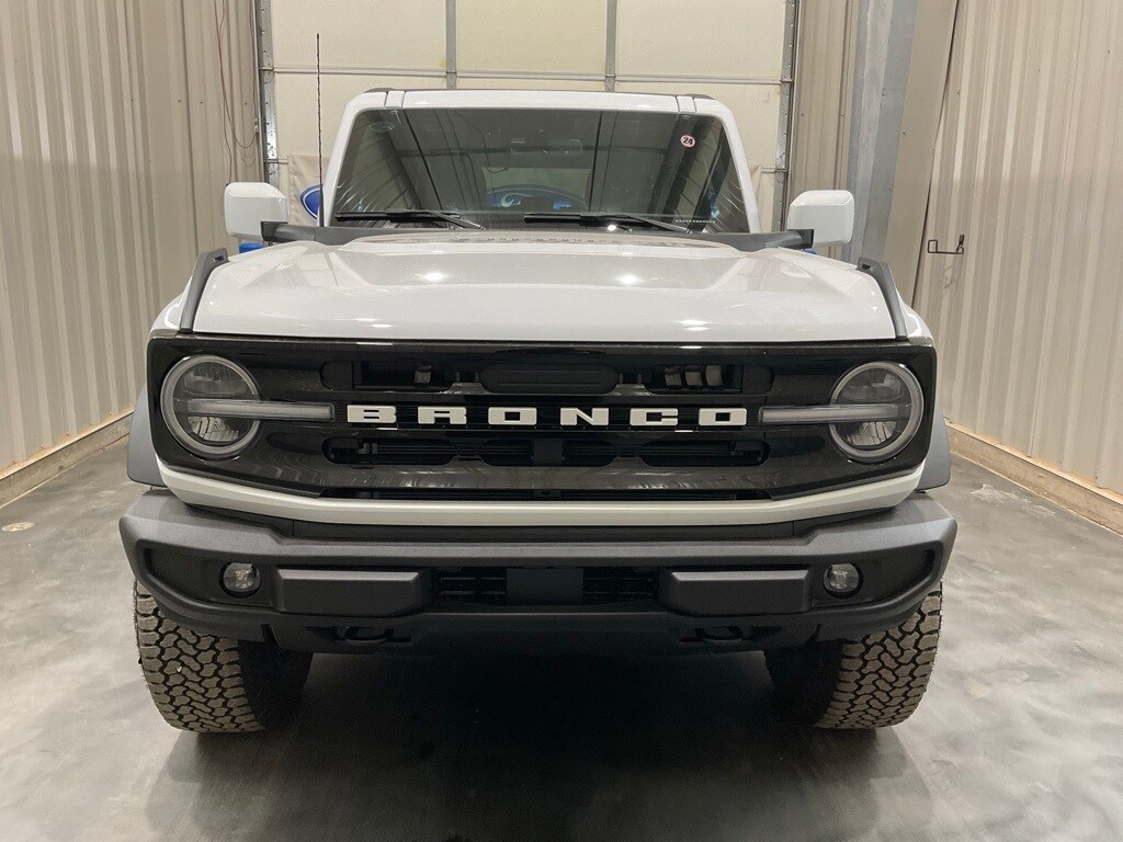 New 2025 Ford Bronco Outer Banks SUV