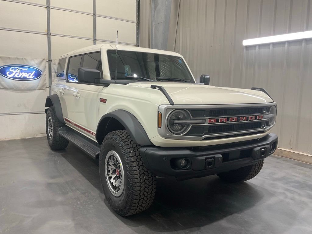 2026 Ford Bronco Outer Banks 4x4's photo