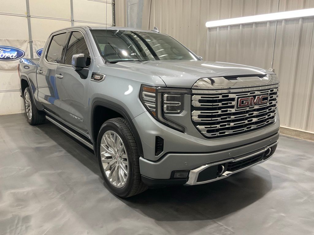 2024 GMC Sierra 4WD Crew Cab Short Box Denali's photo