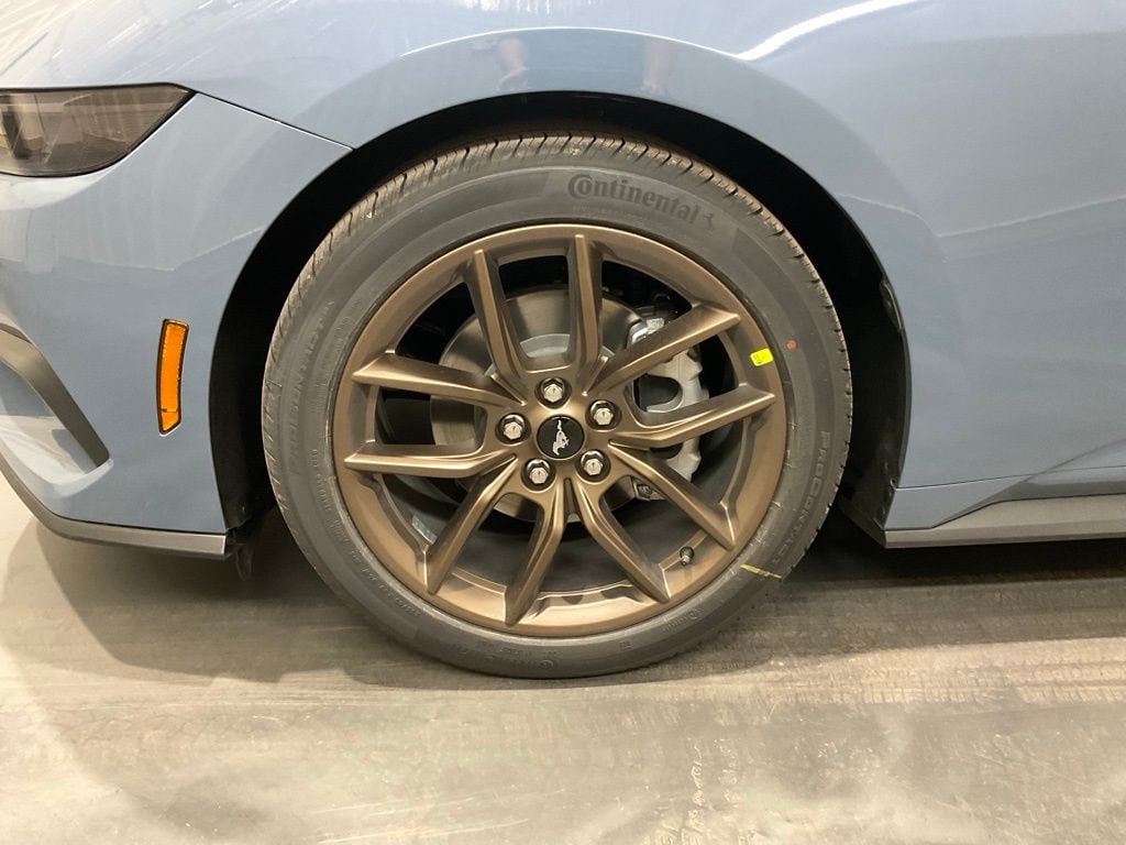 2026 Ford Mustang EcoBoost Premium Fastback - Photo 6