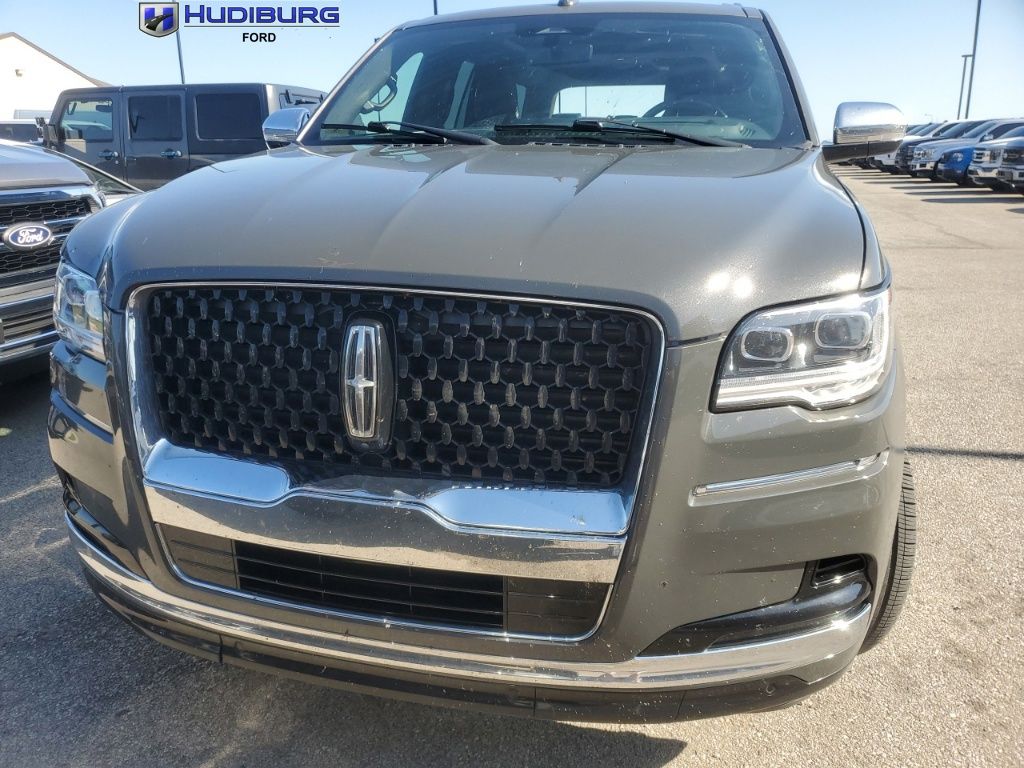 2022 Lincoln Navigator Black Label L 4WD's photo