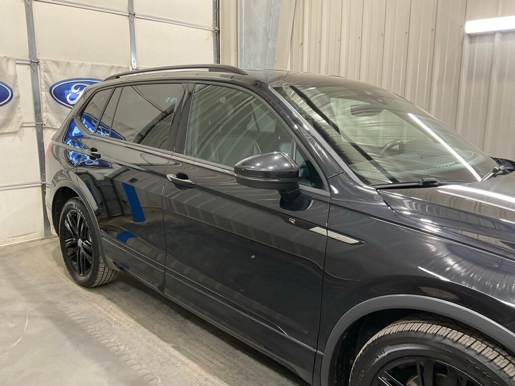 Used 2022 Volkswagen Tiguan 2.0T SE R-Line Black SUV