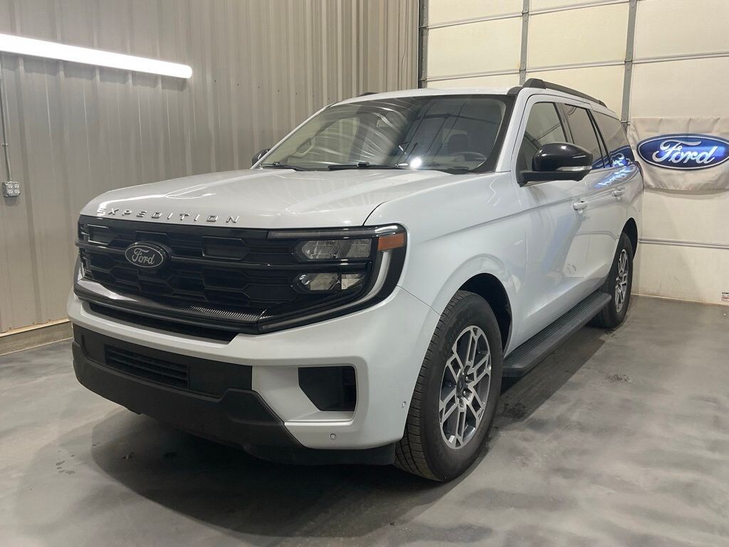 Used 2025 Ford Expedition Active SUV