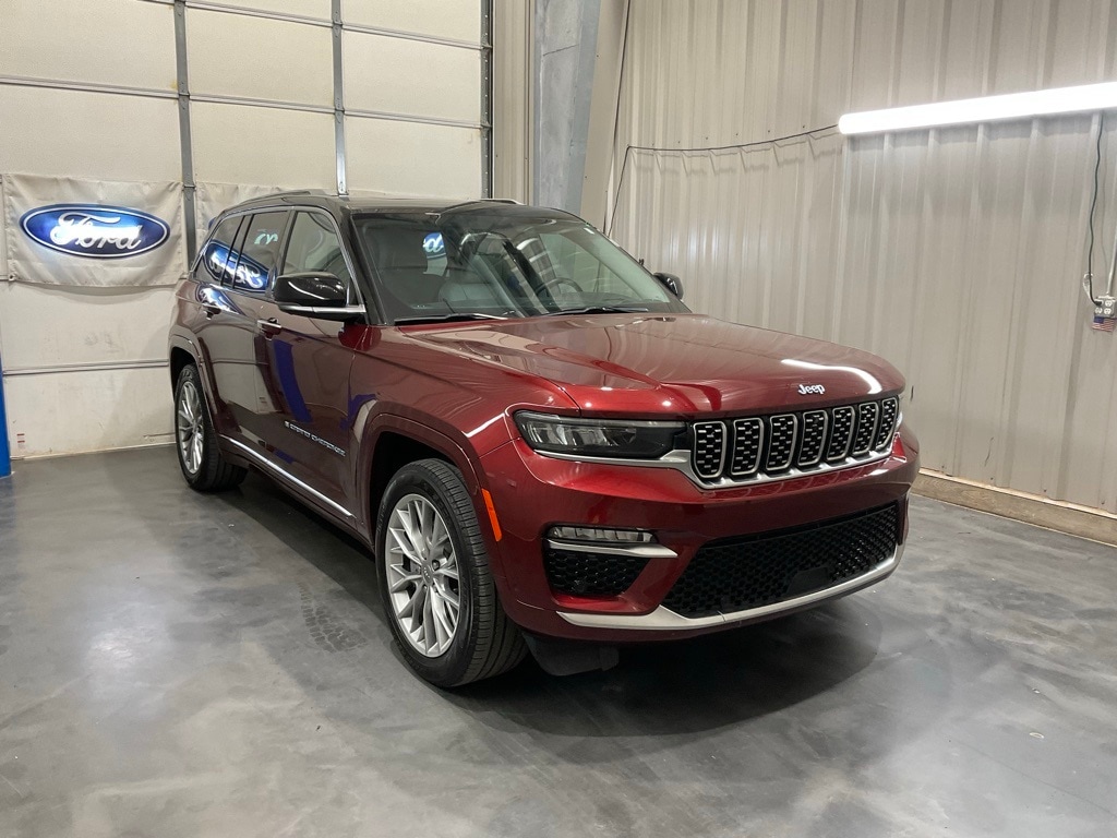 2022 Jeep Grand Cherokee Summit Reserve 4xe's photo