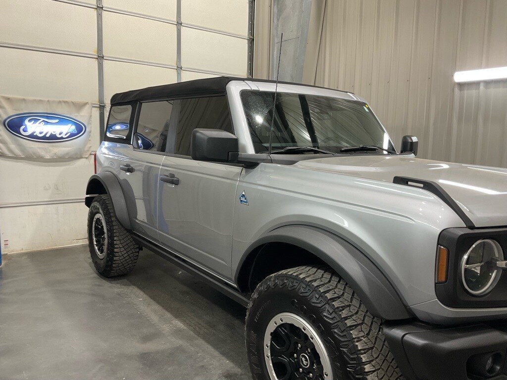 Used 2022 Ford Bronco Black Diamond SUV