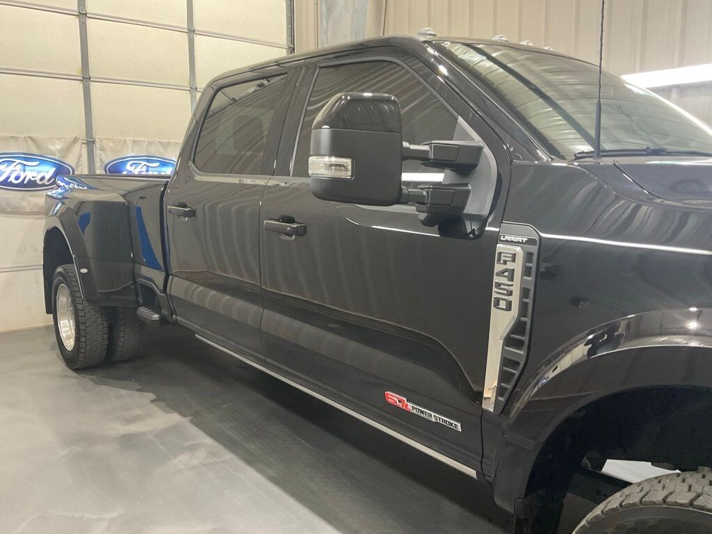 Used 2024 Ford F-450SD Lariat DRW Truck