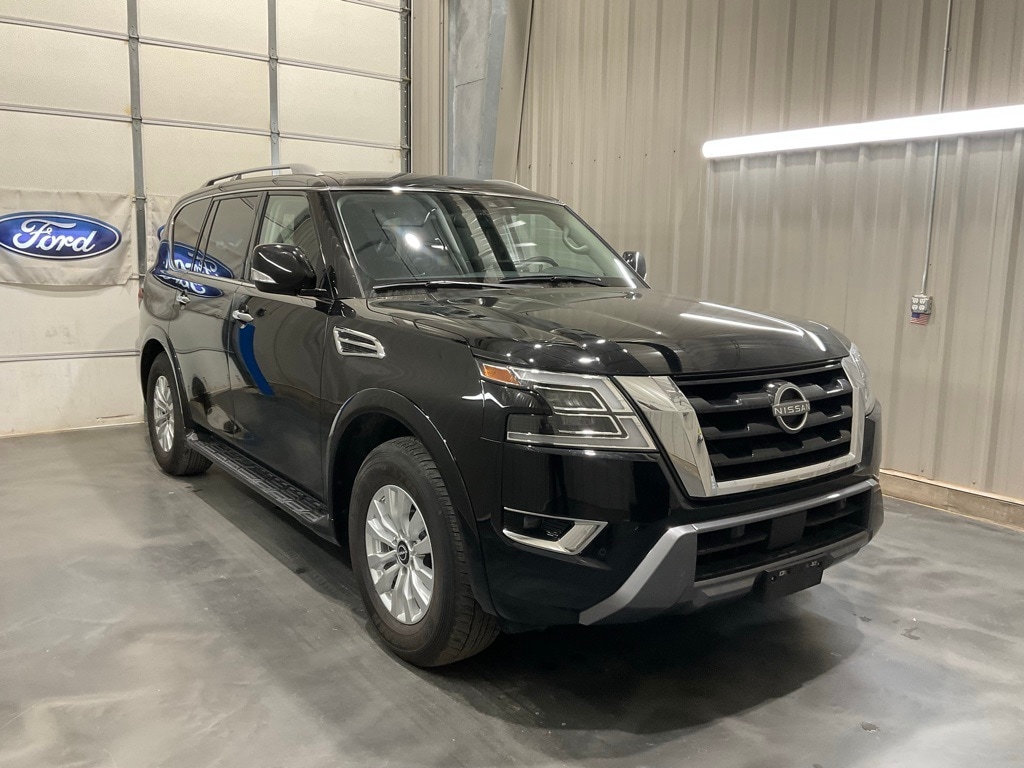 2024 Nissan Armada SV's photo