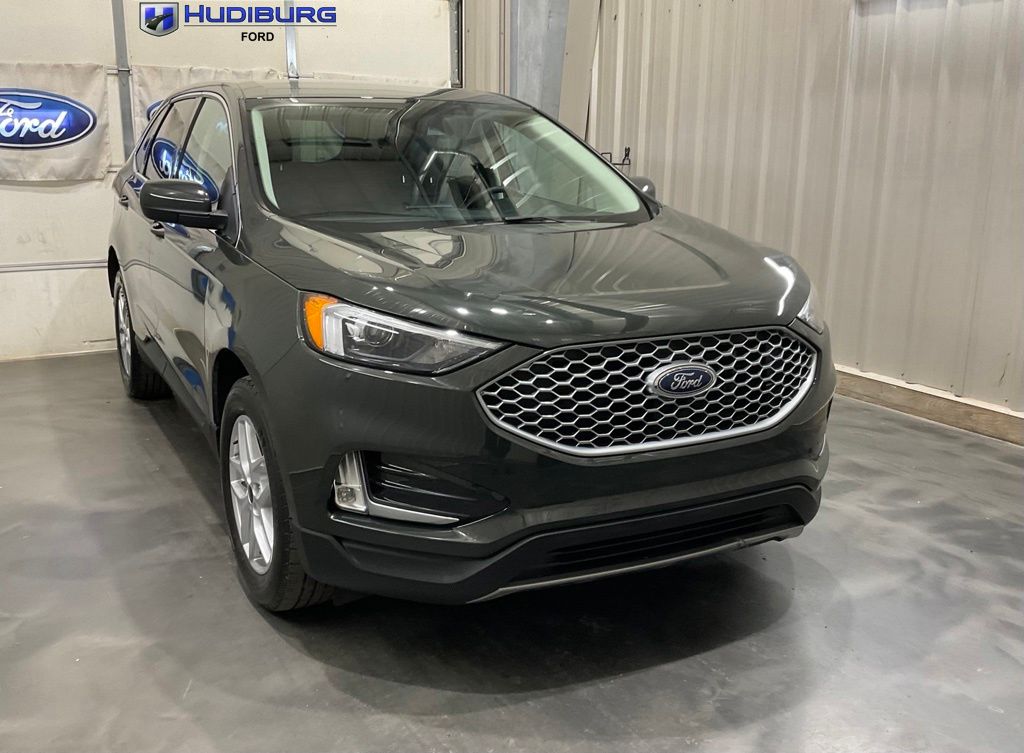 2023 Ford Edge