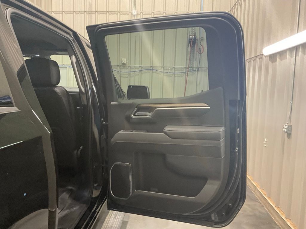 2025 Chevrolet Silverado 1500 RST - Photo 14