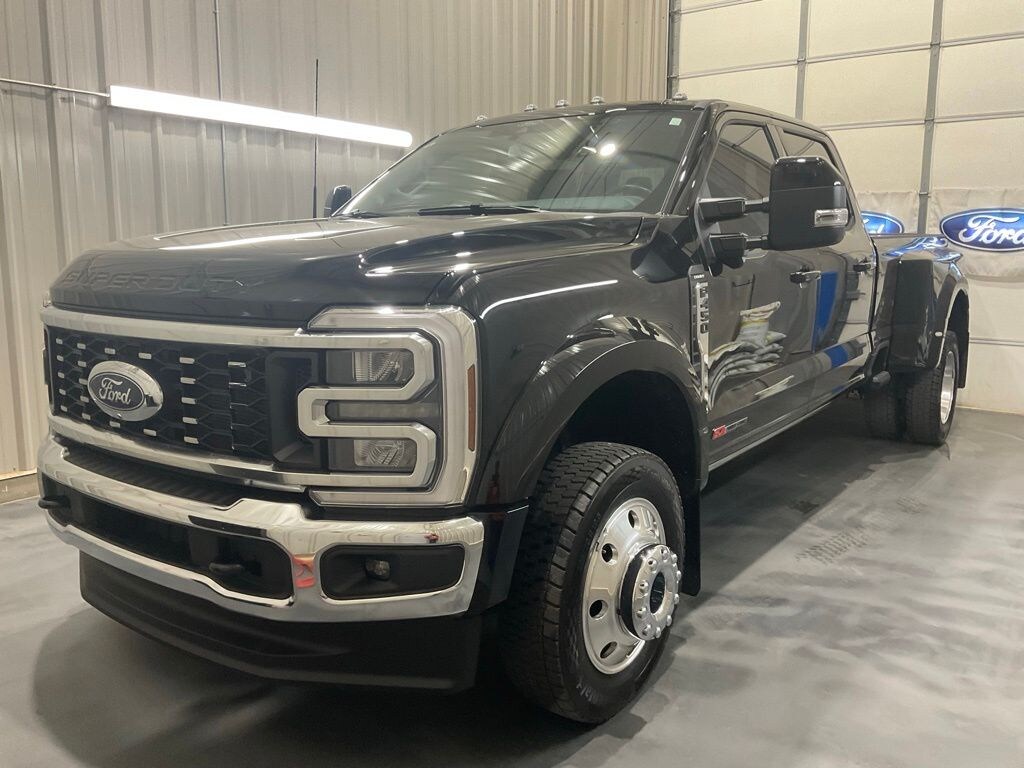 Used 2024 Ford F-450SD Lariat DRW Truck