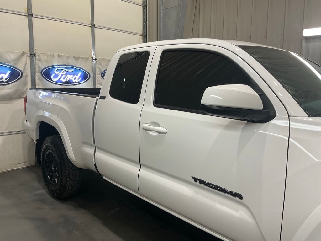 Used 2022 Toyota Tacoma SR5 V6 Truck
