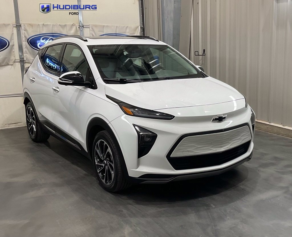 Used 2023 Chevrolet Bolt EUV Premier with VIN 1G1FZ6S04P4200018 for sale in Wellston, OK