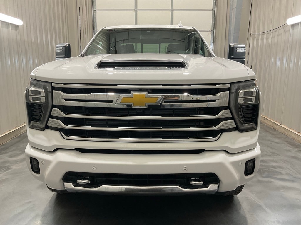 Used 2024 Chevrolet Silverado 2500HD High Country with VIN 2GC4YRE77R1239938 for sale in Wellston, OK