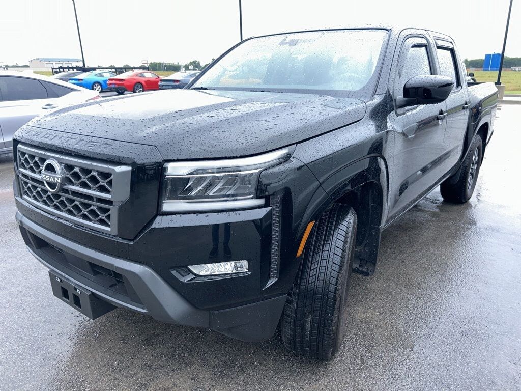 Used 2024 Nissan Frontier SL Truck