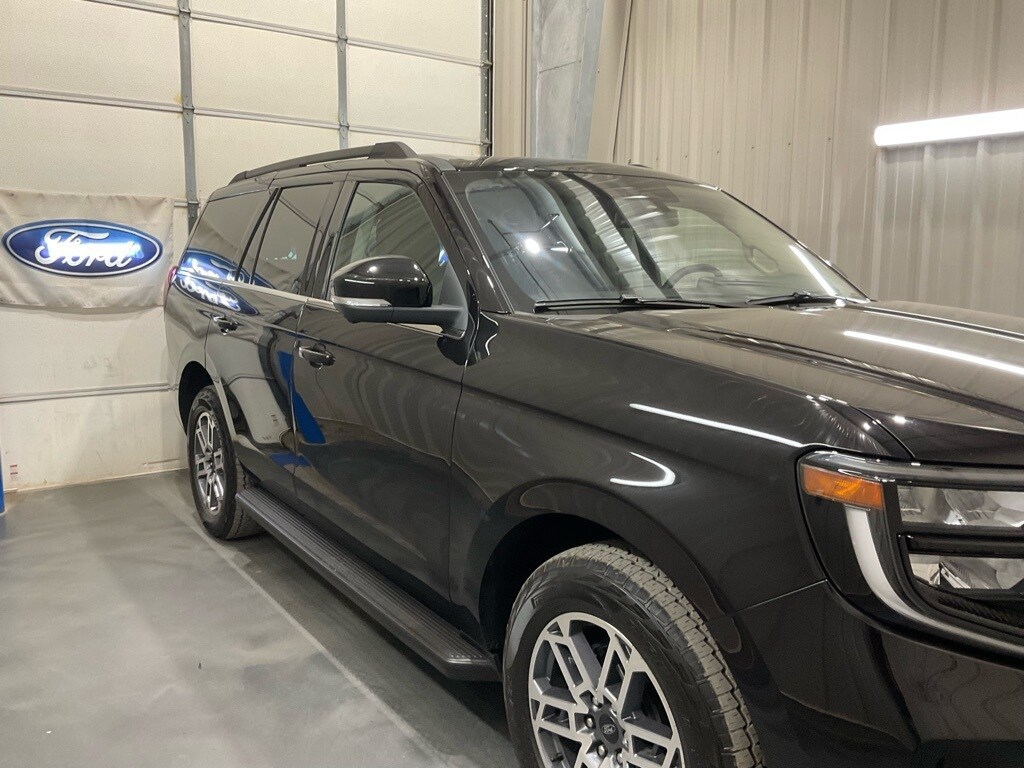 Used 2025 Ford Expedition Active SUV