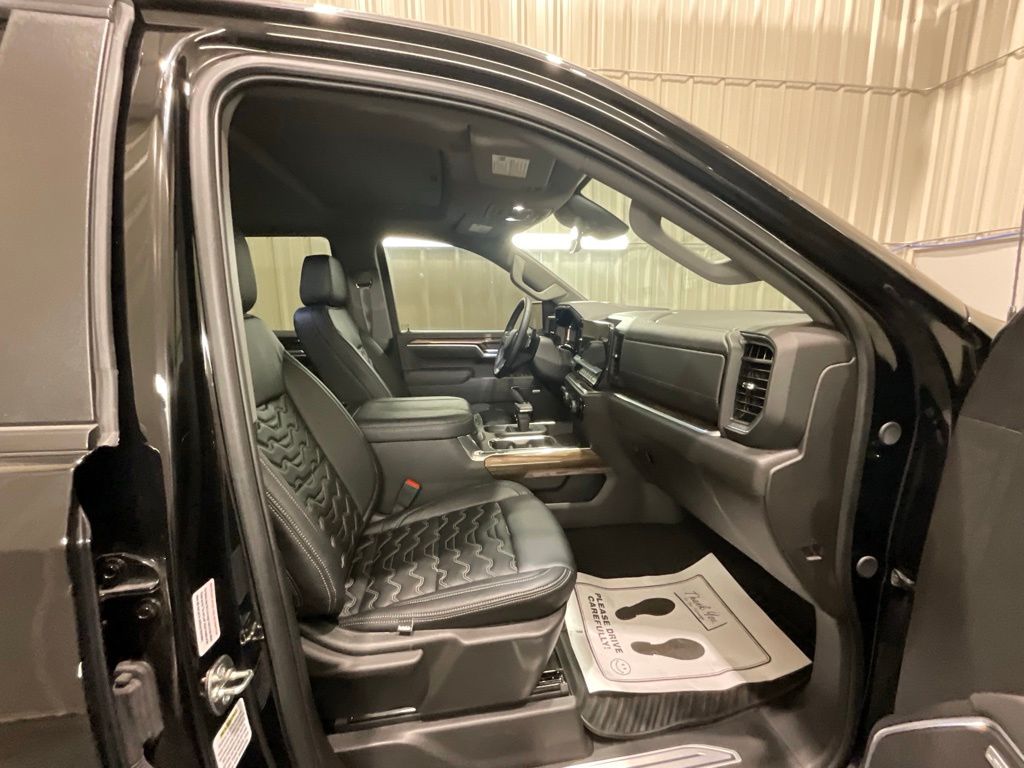 2025 Chevrolet Silverado 1500 RST - Photo 12