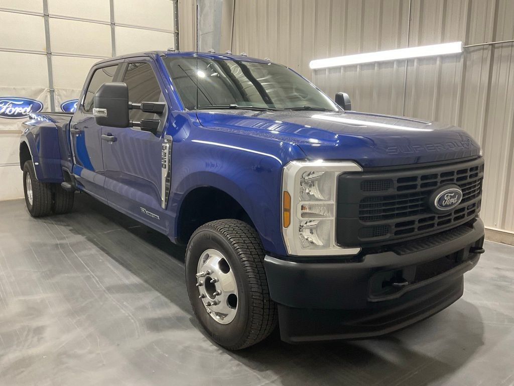2026 Ford F-350 XL 4x4 Crew Cab 8' Box DRW's photo
