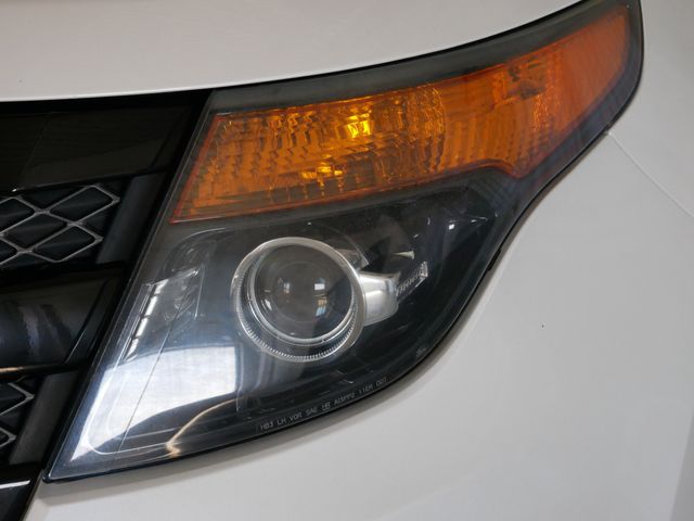 Thumbnail: 2015 Ford Explorer - 4