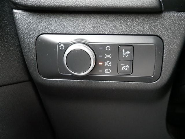 Thumbnail: 2020 Ford Escape - 17