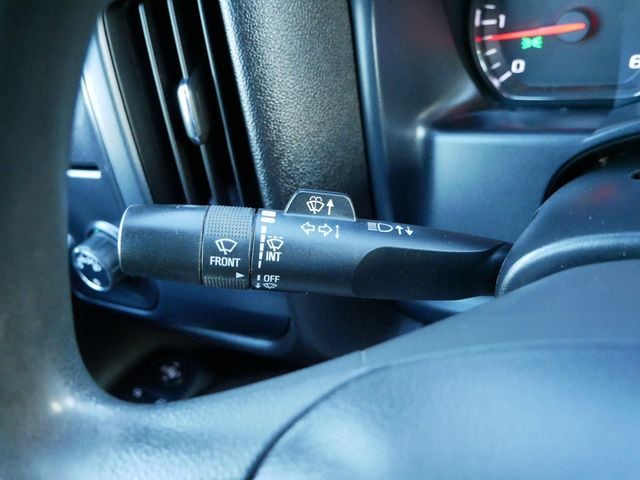 Thumbnail: 2016 Chevrolet Silverado 2500 - 25