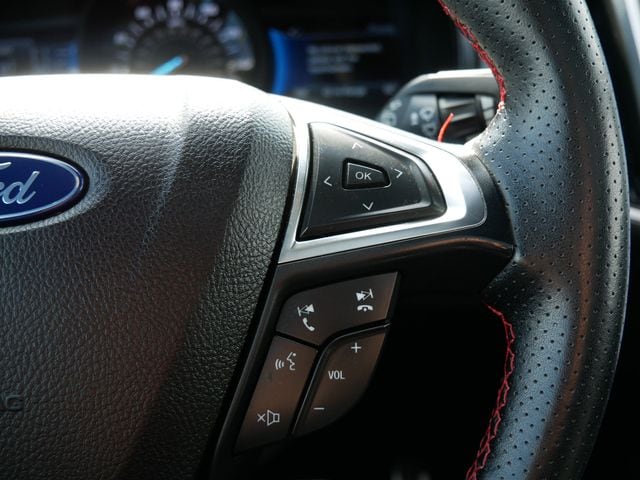 Thumbnail: 2023 Ford Edge - 26