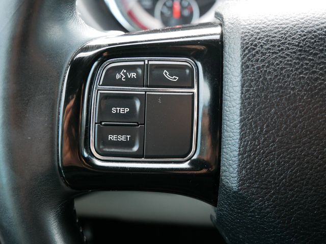 Thumbnail: 2017 Dodge Grand Caravan - 23