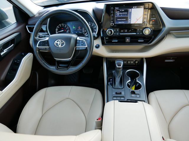 Thumbnail: 2021 Toyota Highlander - 8