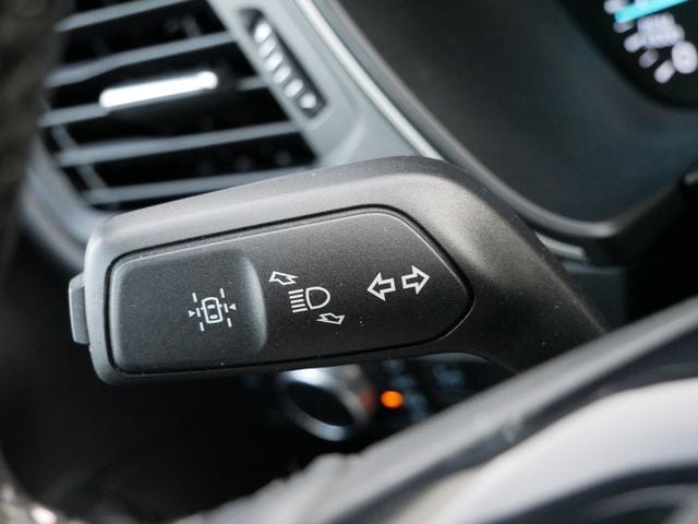 Thumbnail: 2022 Ford Escape - 30