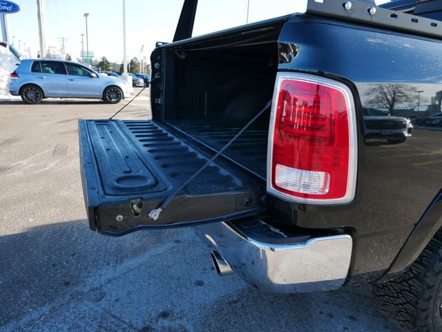 Thumbnail: 2022 RAM 1500 Classic - 4