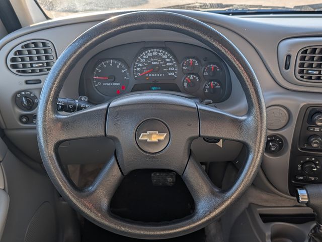 Thumbnail: 2008 Chevrolet TrailBlazer - 10