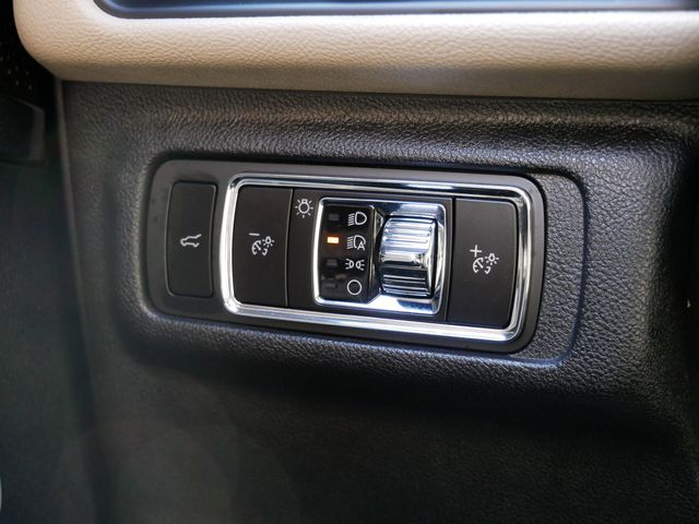 Thumbnail: 2025 Lincoln Corsair - 24