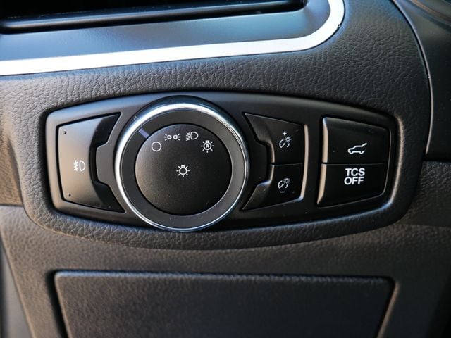 Thumbnail: 2023 Ford Edge - 15