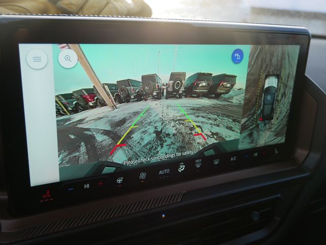 Thumbnail: 2025 Ford Bronco Sport - 31